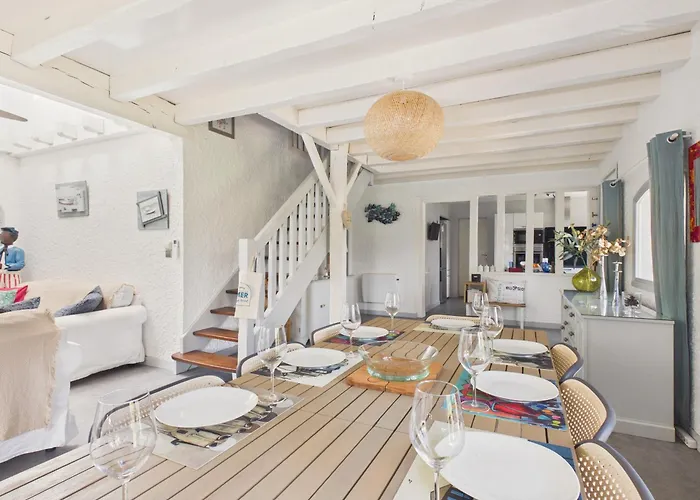 Jolie Maison Familiale Avec Jardin Pour 6 Vakantiehuis
