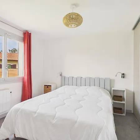 Jolie Maison Familiale Avec Jardin Pour 6 Tatil Evi