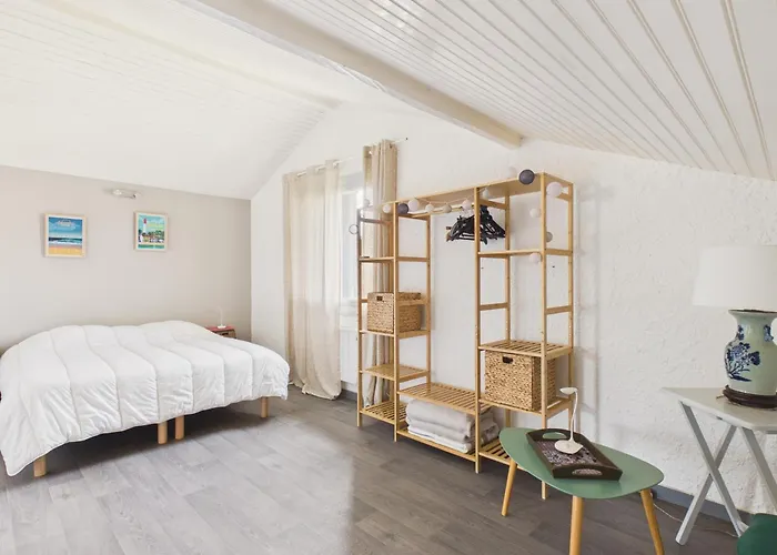 Jolie Maison Familiale Avec Jardin Pour 6 *