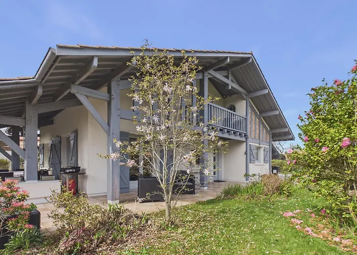 Jolie Maison Familiale Avec Jardin Pour 6 Ferienhaus